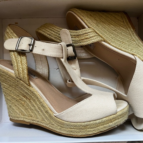 Steve Madden wedges - Picture 2 of 5